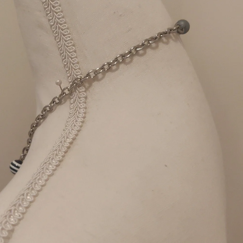 Toddlers necklace and bracelet